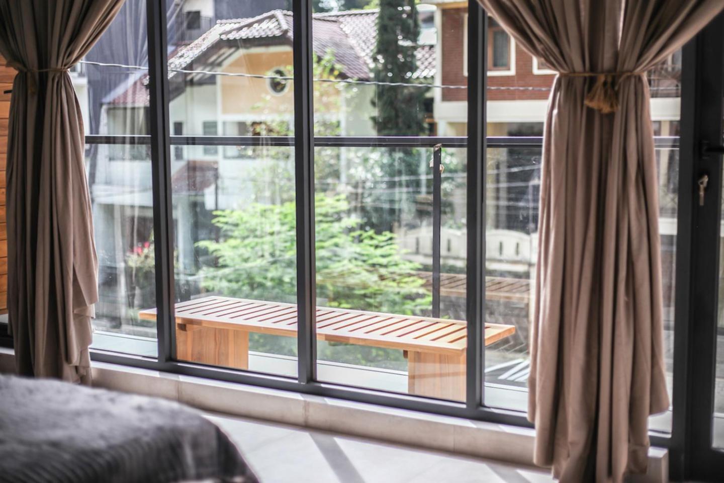 Вилла The Banyu House 3 Бандунг Экстерьер фото